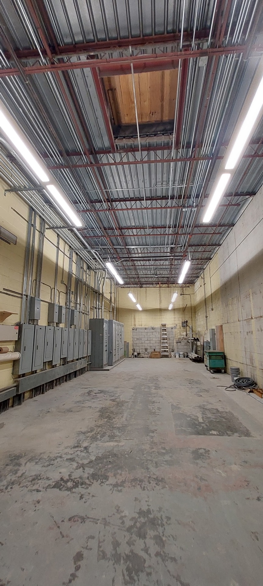 AA Action Electric Residential Jobsite Construction